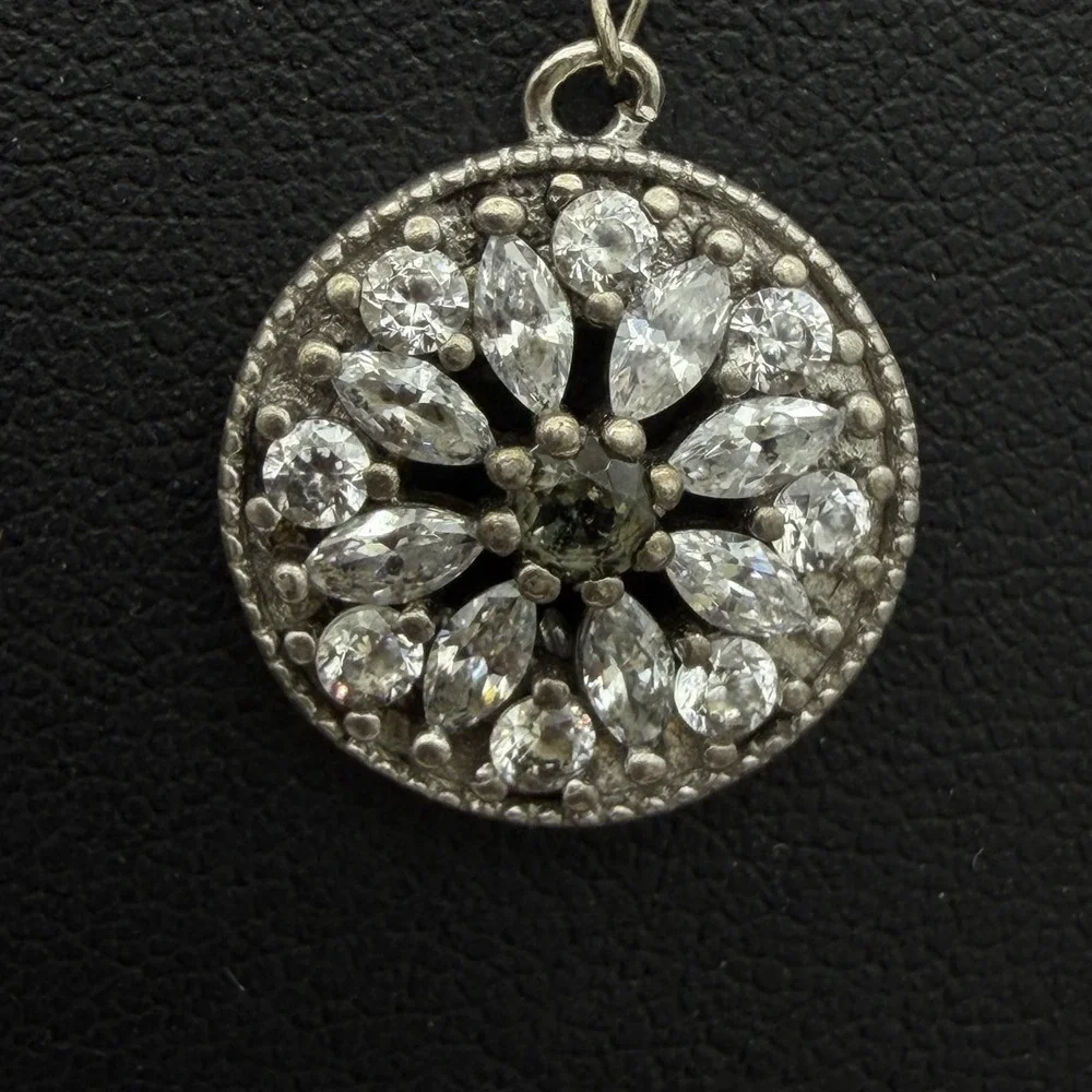 Vintage 925 Sterling Silver Pendant Necklace CZ Stones Dainty‎ Collar